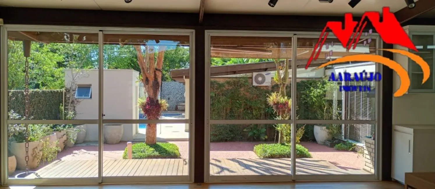 Foto 5 de Casa com 3 quartos à venda, 345m2 em Vila Santo Antônio, Cotia - SP