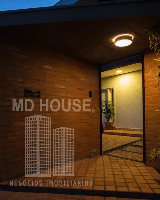 Foto 2 de Casa com 4 quartos à venda, 220m2 em Vila Mariana, São Paulo - SP