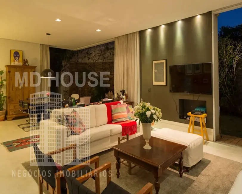 Foto 5 de Casa com 4 quartos à venda, 220m2 em Vila Mariana, São Paulo - SP