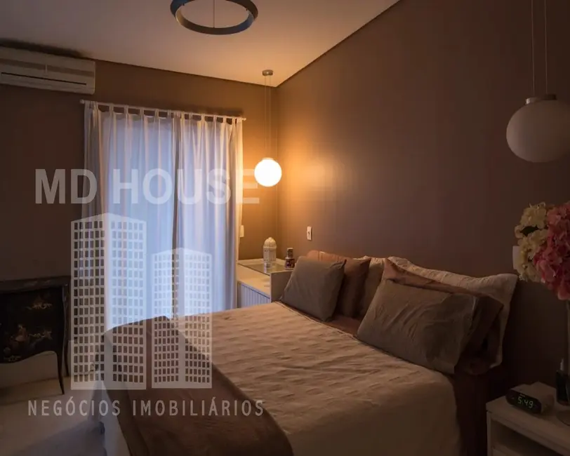 Foto 9 de Casa com 4 quartos à venda, 220m2 em Vila Mariana, São Paulo - SP