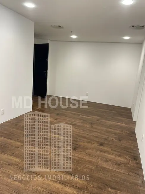 Loja para alugar, 56m2 em Vila Olímpia, São Paulo - SP - imagem 3 Foto 3 de Loja para alugar, 56m2 em Vila Olímpia, São Paulo - SP