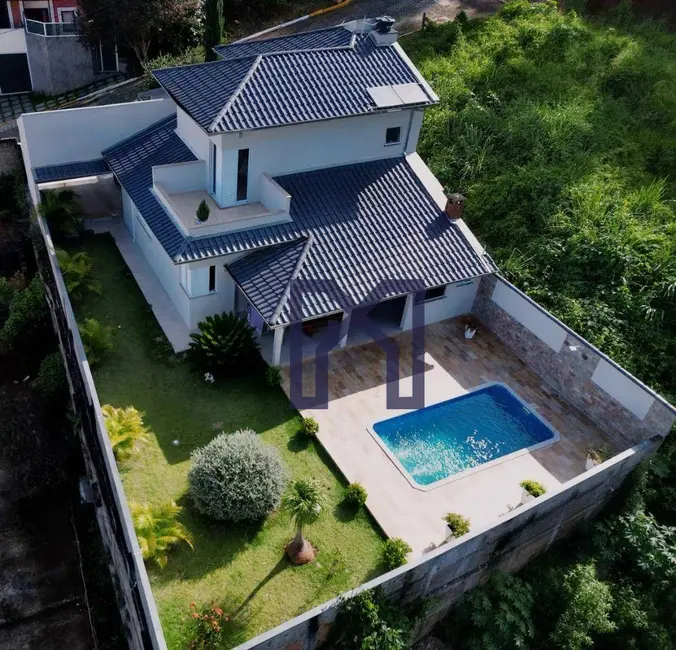 Foto 1 de Casa com 3 quartos à venda, 365m2 em Pinheirinho, Itajuba - MG