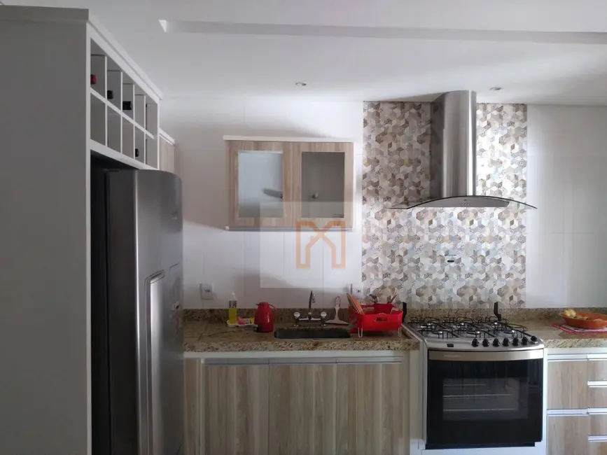 Casa com 3 quartos à venda, 365m2 em Pinheirinho, Itajuba - MG - imagem 8 Foto 8 de Casa com 3 quartos à venda, 365m2 em Pinheirinho, Itajuba - MG