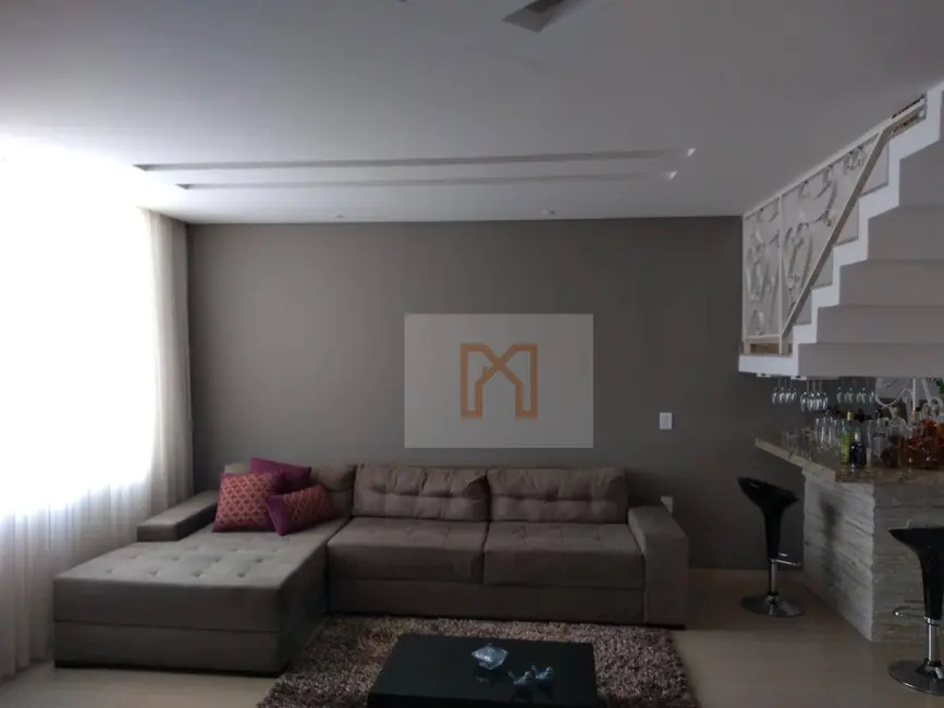 Casa com 3 quartos à venda, 365m2 em Pinheirinho, Itajuba - MG - imagem 5 Foto 5 de Casa com 3 quartos à venda, 365m2 em Pinheirinho, Itajuba - MG