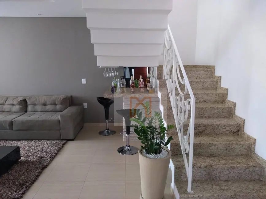 Casa com 3 quartos à venda, 365m2 em Pinheirinho, Itajuba - MG - imagem 6 Foto 6 de Casa com 3 quartos à venda, 365m2 em Pinheirinho, Itajuba - MG