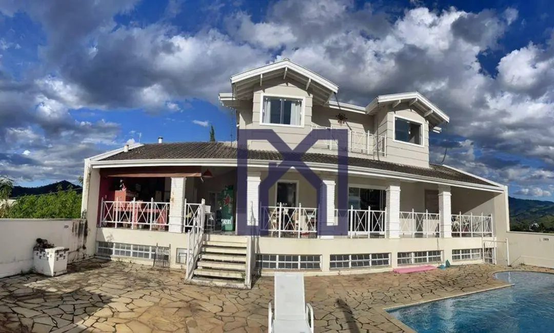 Casa com 5 quartos à venda, 582m2 em Pinheirinho, Itajuba - MG - imagem 6 Foto 6 de Casa com 5 quartos à venda, 582m2 em Pinheirinho, Itajuba - MG