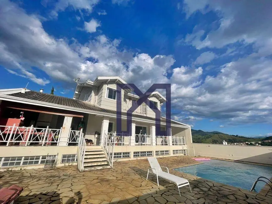Casa com 5 quartos à venda, 582m2 em Pinheirinho, Itajuba - MG - imagem 7 Foto 7 de Casa com 5 quartos à venda, 582m2 em Pinheirinho, Itajuba - MG