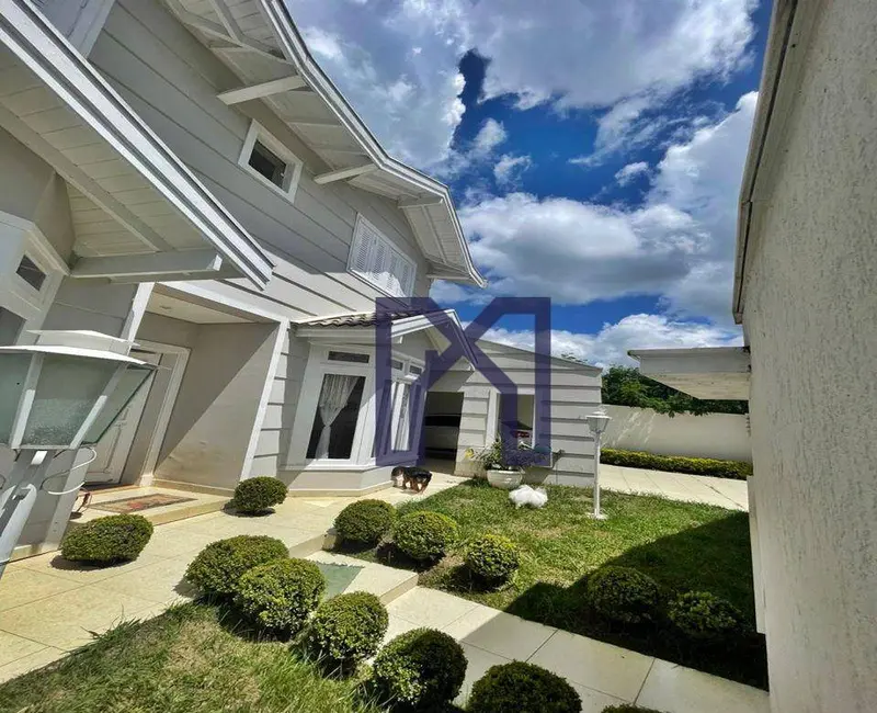 Casa com 5 quartos à venda, 582m2 em Pinheirinho, Itajuba - MG - imagem 4 Foto 4 de Casa com 5 quartos à venda, 582m2 em Pinheirinho, Itajuba - MG