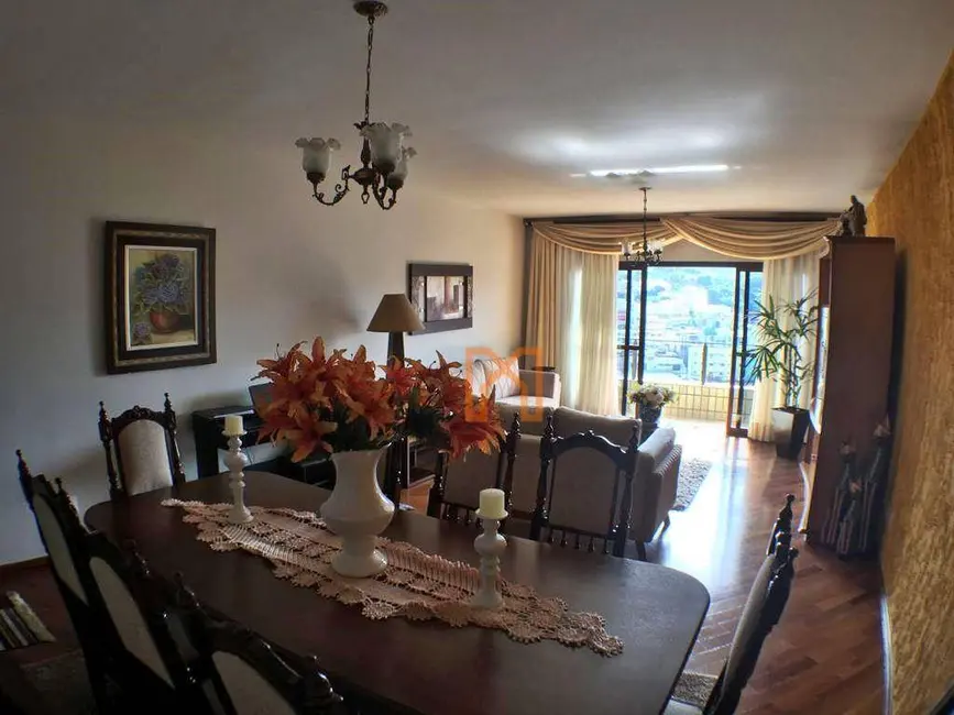 Foto 1 de Apartamento com 3 quartos à venda, 217m2 em Varginha, Itajuba - MG