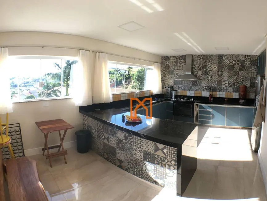 Foto 1 de Casa com 6 quartos à venda, 450m2 em Morro Chic, Itajuba - MG