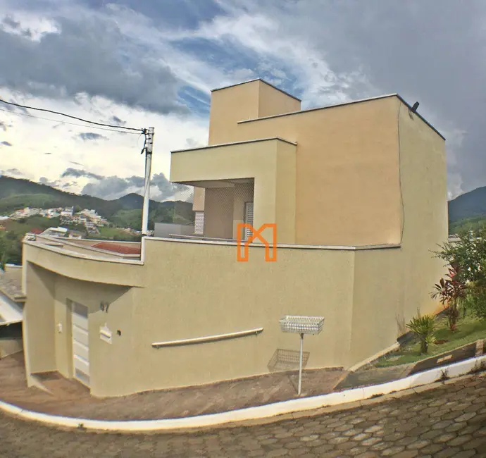 Foto 1 de Casa de Condomínio com 3 quartos à venda, 316m2 em Pinheirinho, Itajuba - MG