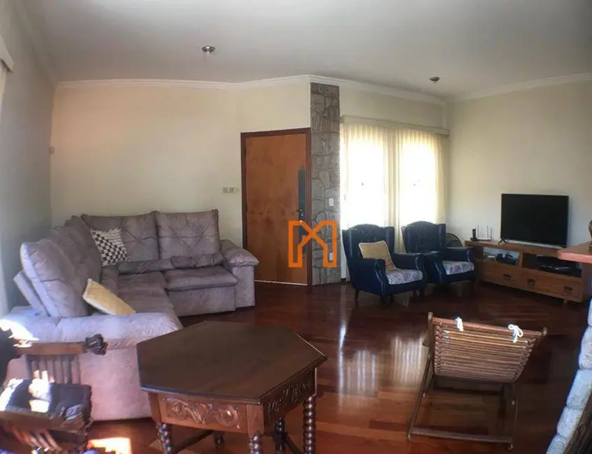 Foto 4 de Casa com 3 quartos à venda, 259m2 em Centro, Itajuba - MG