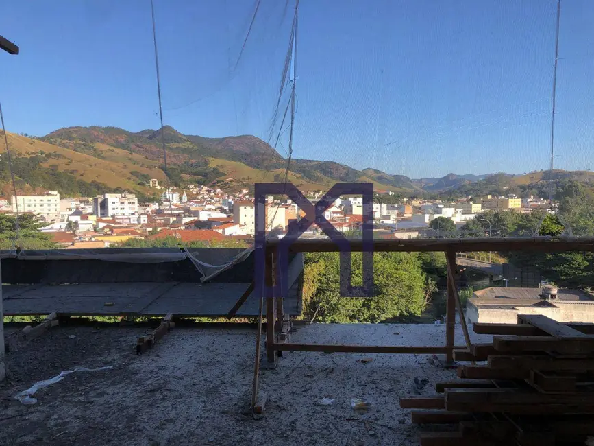 Apartamento com 3 quartos à venda, 127m2 em Centro, Itajuba - MG - imagem 8 Foto 8 de Apartamento com 3 quartos à venda, 127m2 em Centro, Itajuba - MG