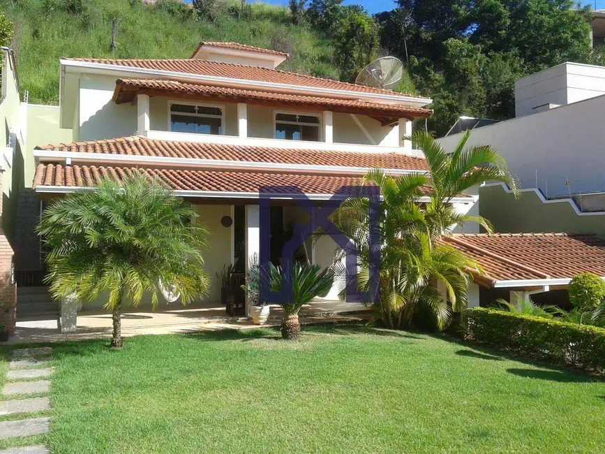 Foto 1 de Casa com 4 quartos à venda, 450m2 em Pinheirinho, Itajuba - MG