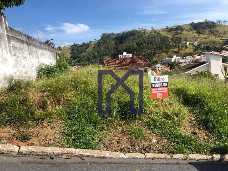 Foto 4 de Terreno / Lote à venda, 525m2 em Pinheirinho, Itajuba - MG