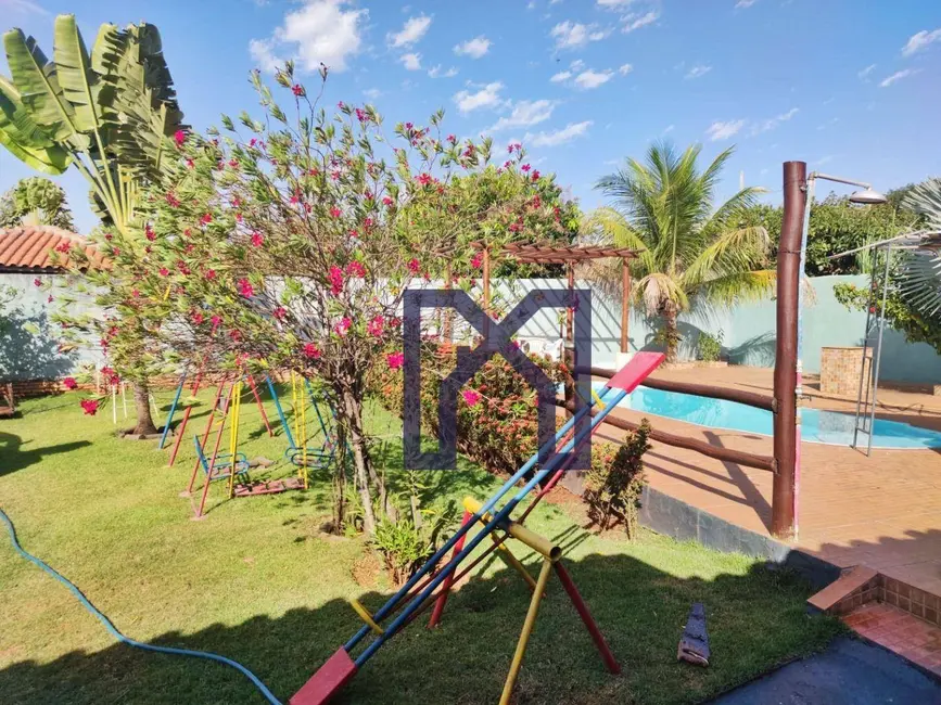 Chácara com 3 quartos à venda, 1000m2 em Residencial Vista Alegre II e III (Zona Rural), Sao Jose Do Rio Preto - SP - imagem 6 Foto 6 de Chácara com 3 quartos à venda, 1000m2 em Residencial Vista Alegre II e III (Zona Rural), Sao Jose Do Rio Preto - SP