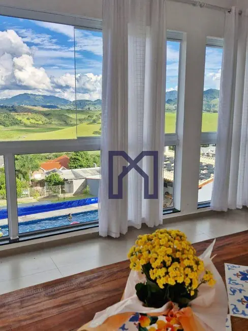 Casa com 3 quartos à venda, 1052m2 em Piranguinho - MG - imagem 5 Foto 5 de Casa com 3 quartos à venda, 1052m2 em Piranguinho - MG