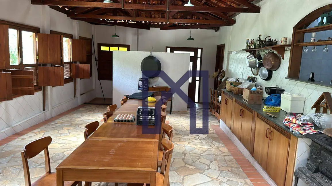 Sítio / Rancho com 5 quartos à venda, 60500m2 em Delfim Moreira - MG - imagem 3 Foto 3 de Sítio / Rancho com 5 quartos à venda, 60500m2 em Delfim Moreira - MG