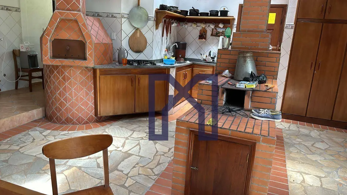 Sítio / Rancho com 5 quartos à venda, 60500m2 em Delfim Moreira - MG - imagem 8 Foto 8 de Sítio / Rancho com 5 quartos à venda, 60500m2 em Delfim Moreira - MG