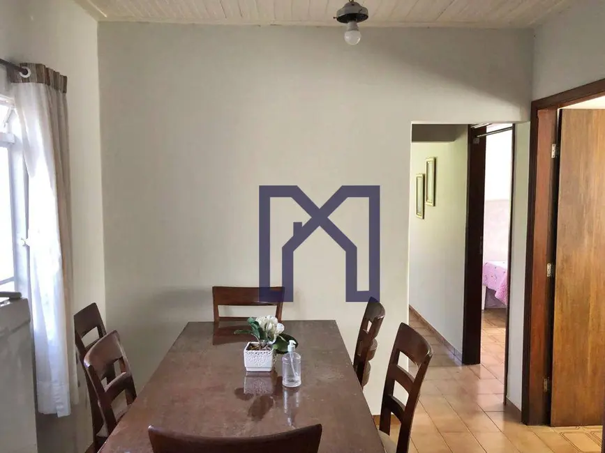 Casa com 4 quartos à venda, 127m2 em Avenida, Itajuba - MG - imagem 7 Foto 7 de Casa com 4 quartos à venda, 127m2 em Avenida, Itajuba - MG