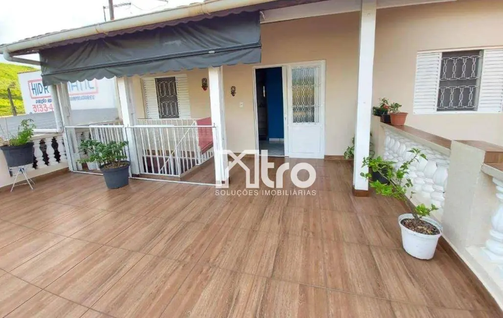 Foto 8 de Casa com 5 quartos à venda, 276m2 em São Benedito, Guaratingueta - SP