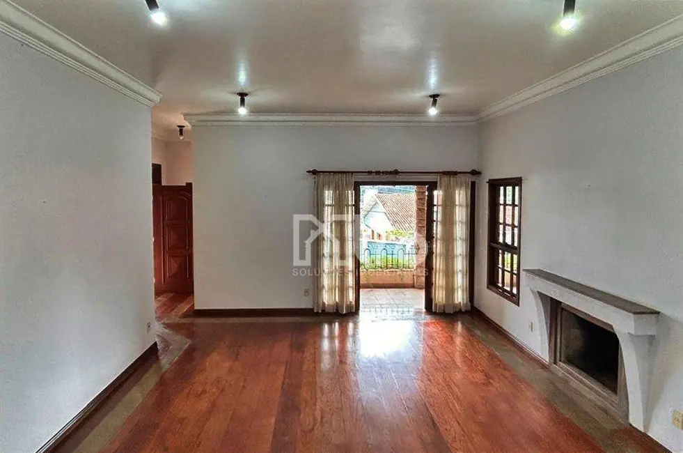 Casa com 4 quartos à venda, 700m2 em Pinheirinho, Itajuba - MG - imagem 6 Foto 6 de Casa com 4 quartos à venda, 700m2 em Pinheirinho, Itajuba - MG