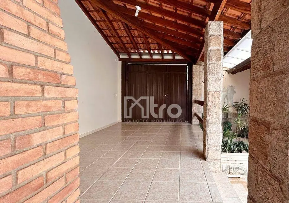 Casa com 4 quartos à venda, 700m2 em Pinheirinho, Itajuba - MG - imagem 4 Foto 4 de Casa com 4 quartos à venda, 700m2 em Pinheirinho, Itajuba - MG