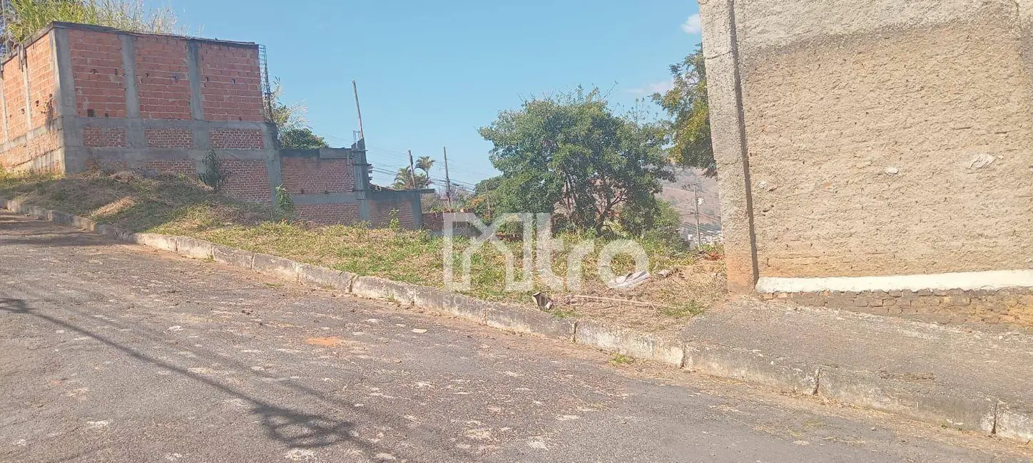 Foto 3 de Terreno / Lote à venda, 421m2 em Morro Chic, Itajuba - MG