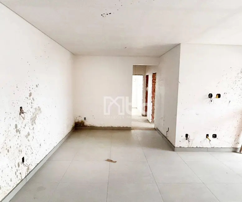 Foto 3 de Apartamento com 3 quartos à venda, 97m2 em Centro, Itajuba - MG