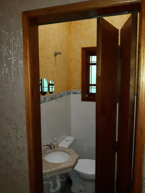 Sobrado com 3 quartos à venda, 136m2 em Vila Maranduba, Guarulhos - SP - imagem 5 Foto 5 de Sobrado com 3 quartos à venda, 136m2 em Vila Maranduba, Guarulhos - SP