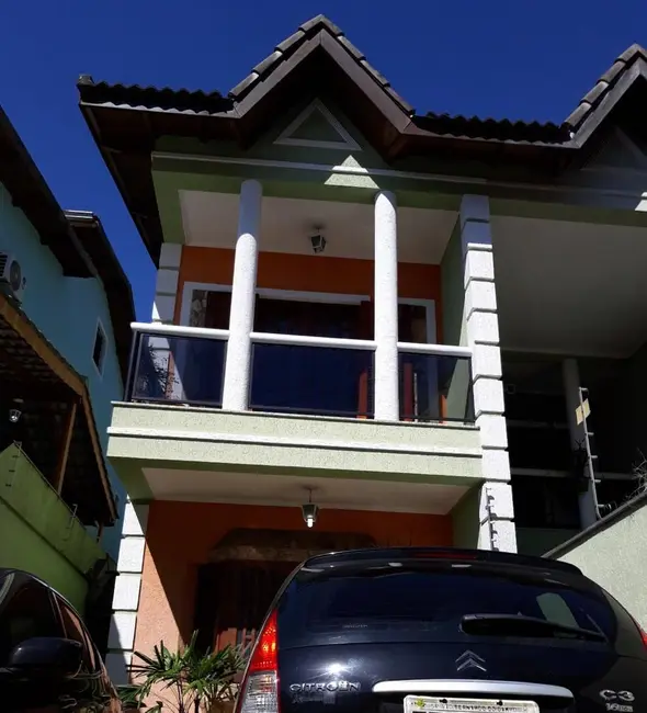 Sobrado com 3 quartos à venda, 136m2 em Vila Maranduba, Guarulhos - SP - imagem 3 Foto 3 de Sobrado com 3 quartos à venda, 136m2 em Vila Maranduba, Guarulhos - SP