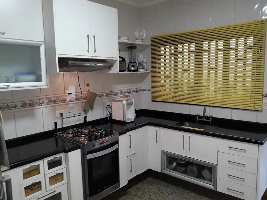 Sobrado com 3 quartos à venda, 136m2 em Vila Maranduba, Guarulhos - SP - imagem 9 Foto 9 de Sobrado com 3 quartos à venda, 136m2 em Vila Maranduba, Guarulhos - SP