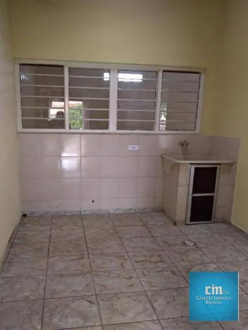 Foto 4 de Casa de Condomínio com 2 quartos à venda, 139m2 em Boituva - SP
