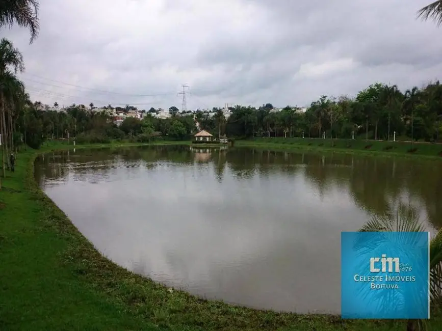 Foto 1 de Terreno / Lote à venda, 739m2 em Boituva - SP