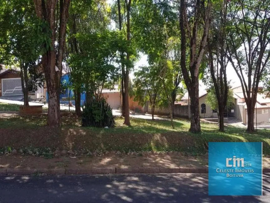 Foto 2 de Terreno / Lote à venda, 300m2 em Centro, Boituva - SP