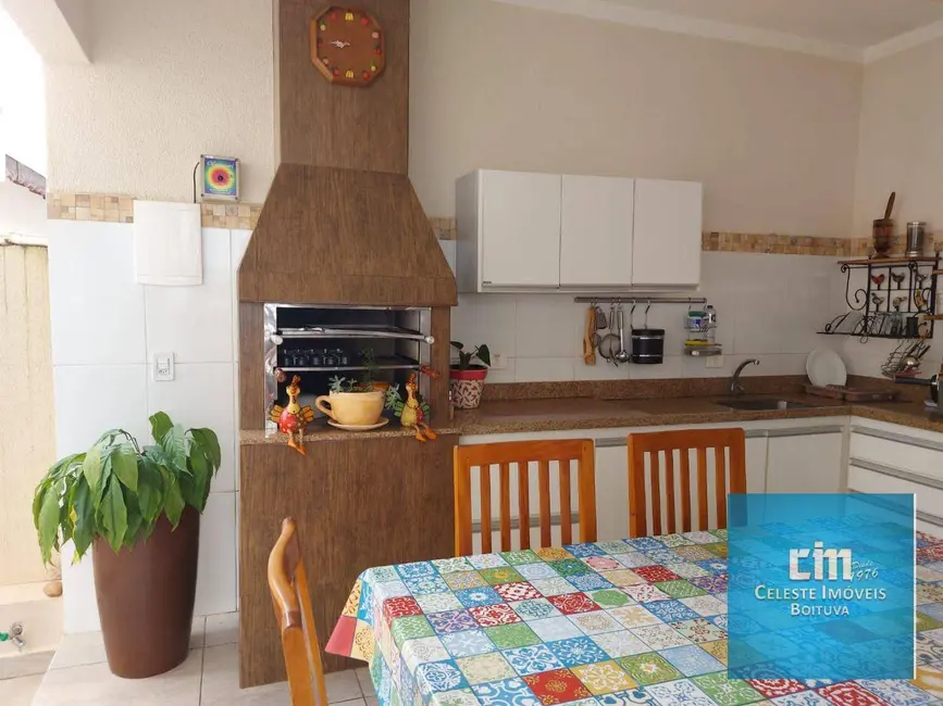 Foto 2 de Casa de Condomínio com 3 quartos à venda, 250m2 em Boituva - SP