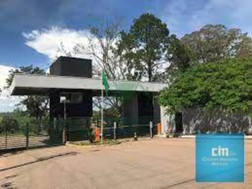 Foto 1 de Terreno / Lote à venda, 353m2 em Boituva - SP