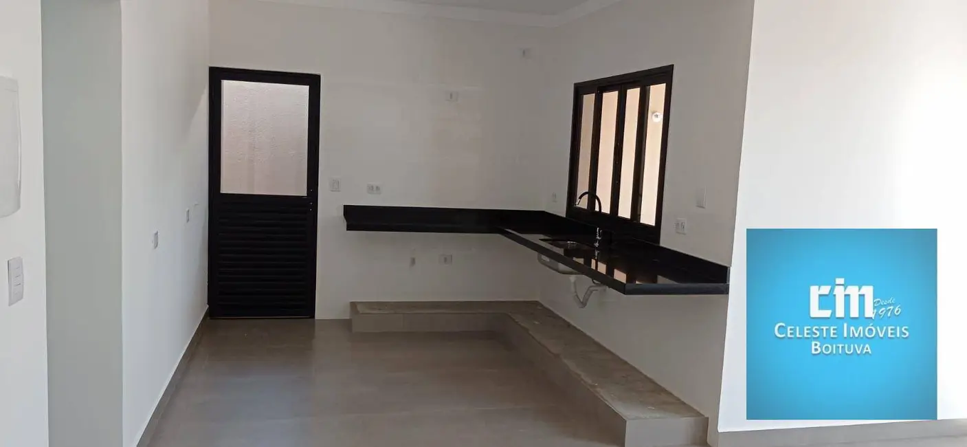 Foto 1 de Casa com 3 quartos à venda, 250m2 em Boituva - SP