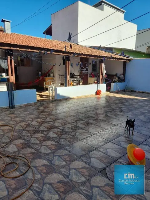 Foto 2 de Casa com 3 quartos à venda, 300m2 em Boituva - SP