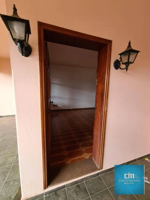 Casa com 3 quartos à venda, 378m2 em Centro, Tatui - SP - imagem 4 Foto 4 de Casa com 3 quartos à venda, 378m2 em Centro, Tatui - SP