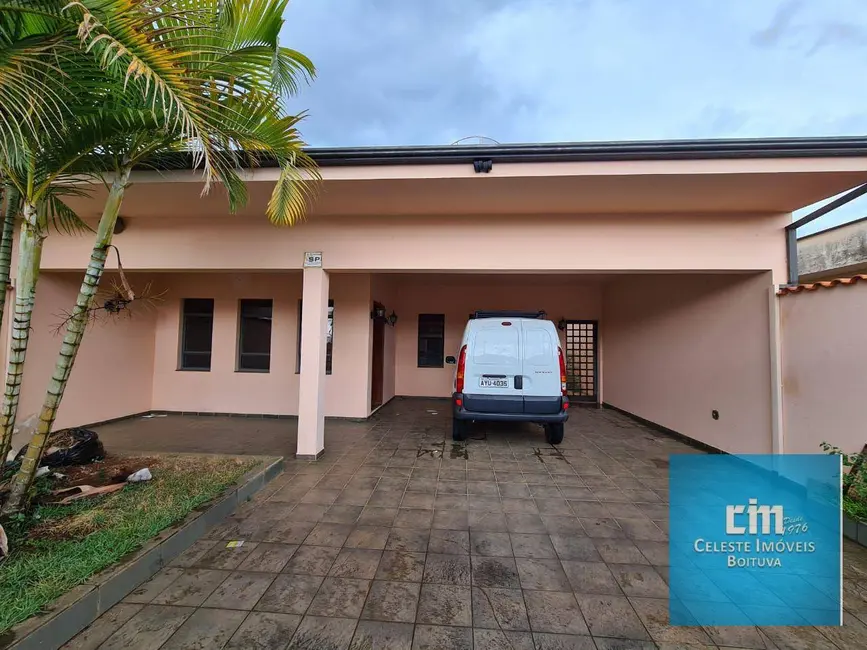 Casa com 3 quartos à venda, 378m2 em Centro, Tatui - SP - imagem 8 Foto 8 de Casa com 3 quartos à venda, 378m2 em Centro, Tatui - SP