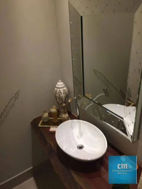 Foto 9 de Casa com 3 quartos à venda, 600m2 em Boituva - SP