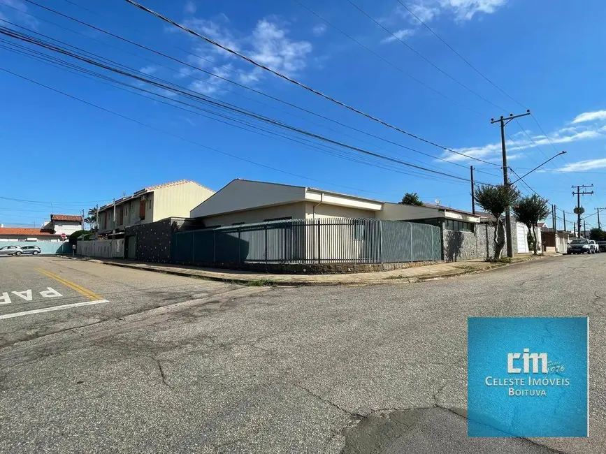 Foto 1 de Casa com 3 quartos à venda, 400m2 em Boituva - SP