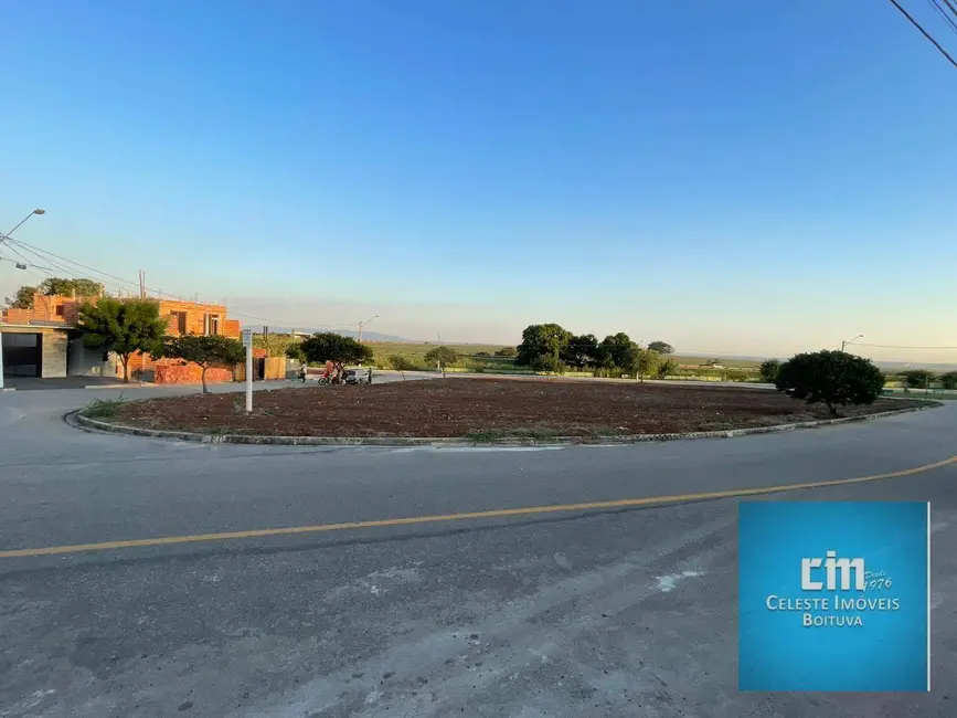 Foto 2 de Terreno / Lote à venda, 271m2 em Boituva - SP