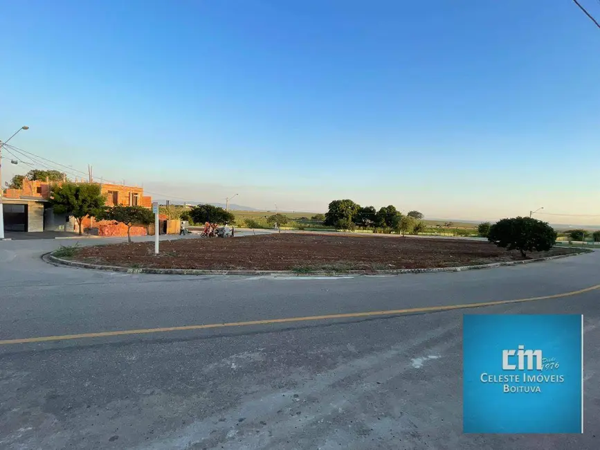 Foto 3 de Terreno / Lote à venda, 200m2 em Boituva - SP