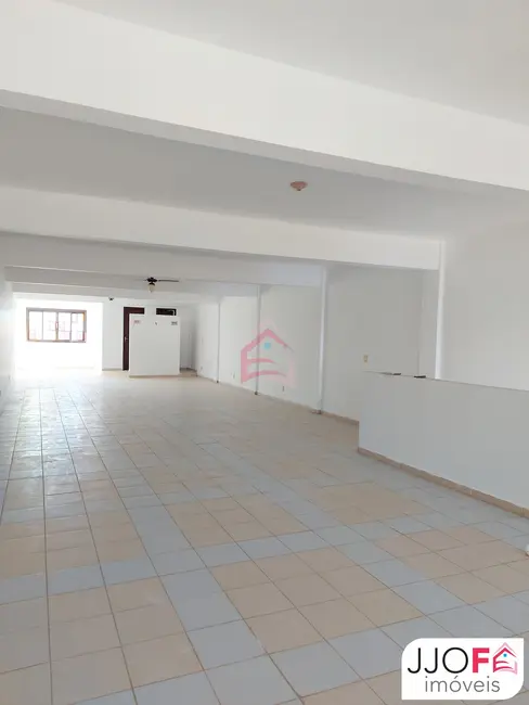 Sala Comercial para alugar, 120m2 em Jardim Atlântico Central (Itaipuaçu), Marica - RJ - imagem 5 Foto 5 de Sala Comercial para alugar, 120m2 em Jardim Atlântico Central (Itaipuaçu), Marica - RJ