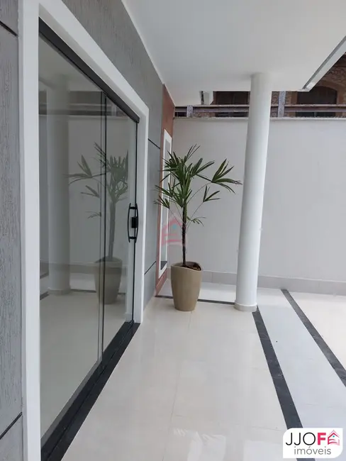 Foto 5 de Casa com 2 quartos à venda, 80m2 em Jardim Atlântico Central (Itaipuaçu), Marica - RJ