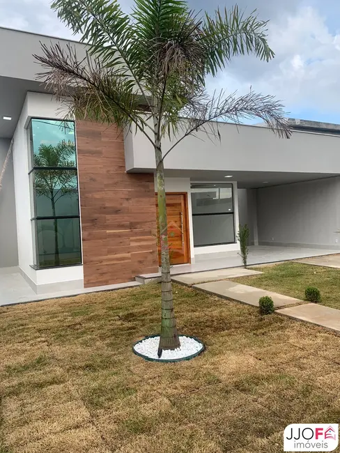 Foto 1 de Casa com 3 quartos à venda, 131m2 em Marica - RJ