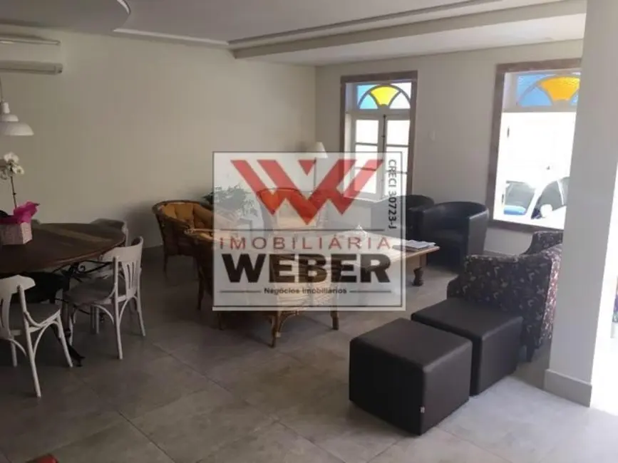 Sobrado com 4 quartos à venda, 320m2 em Jardim Faculdade, Sorocaba - SP - imagem 6 Foto 6 de Sobrado com 4 quartos à venda, 320m2 em Jardim Faculdade, Sorocaba - SP
