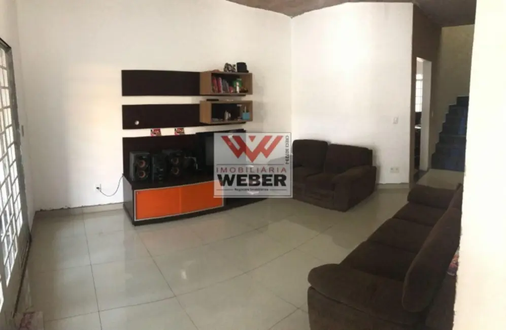 Foto 3 de Sobrado com 3 quartos à venda, 200m2 em Sorocaba - SP